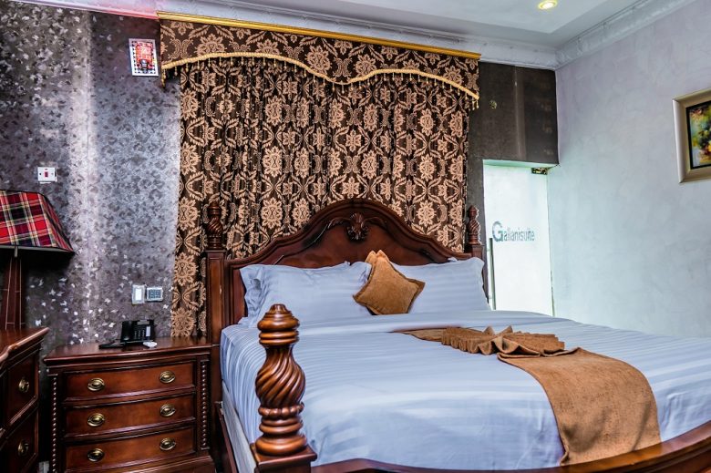 gallani suites hotel room